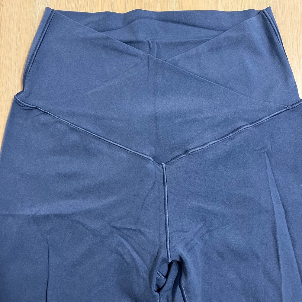 Chic Crossover Waist Leggings